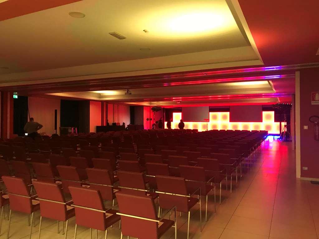Doubletree By Hilton Milan Malpensa